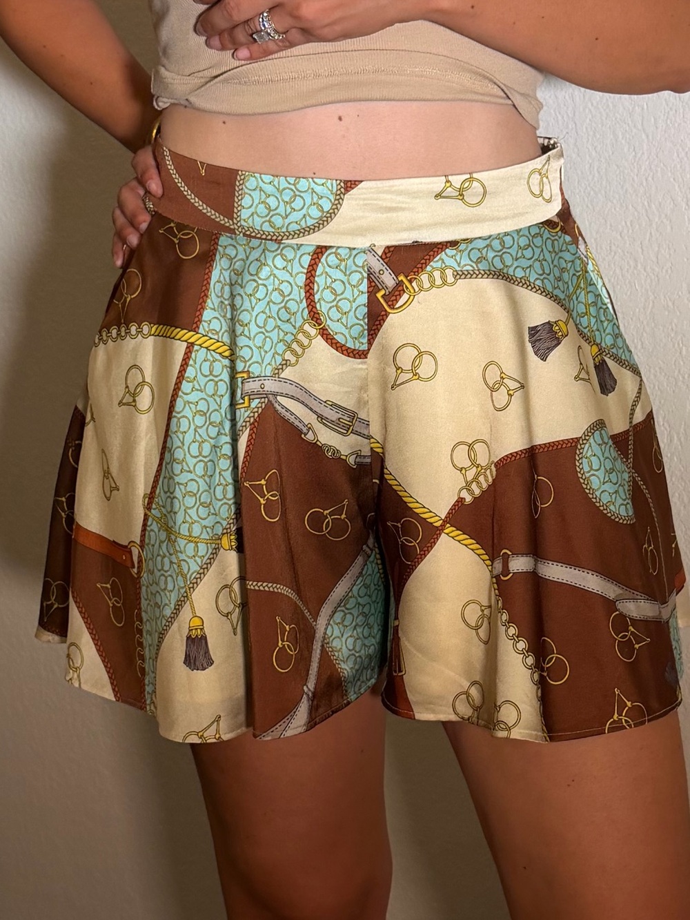 Patterned A-Line flowy shorts in Brown, Cream & Aqua - Marciano